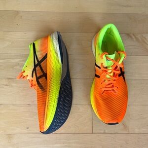 ASICS Metaspeed Edge